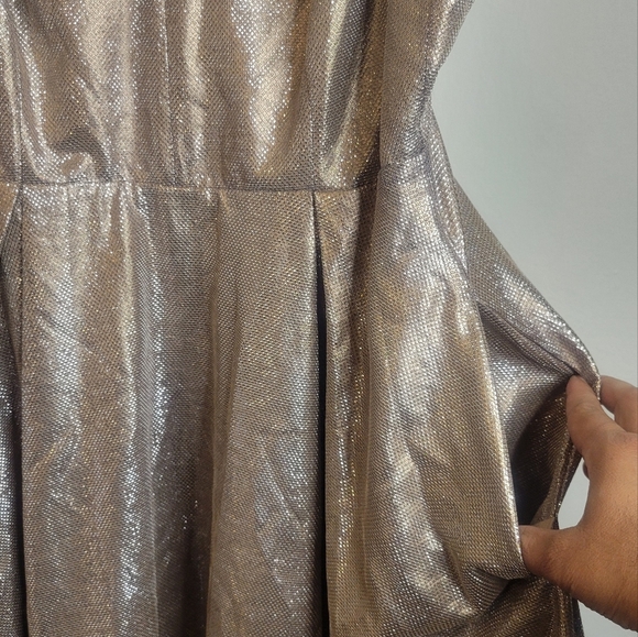 Lulus Elegant Gold Rose Sleeveless Dress Sz M Good Condition - Picture 7 of 10